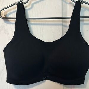Nike Alate high support sports bra